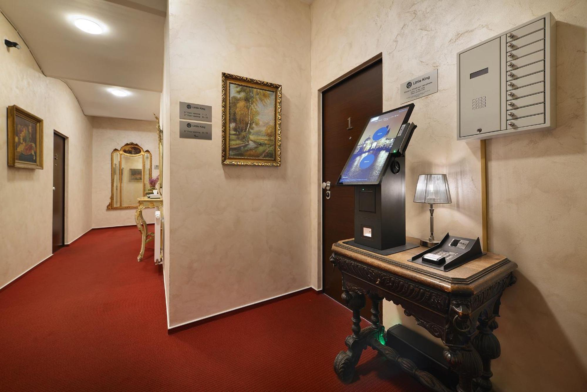Aparthotel Old Town By Little King 4*